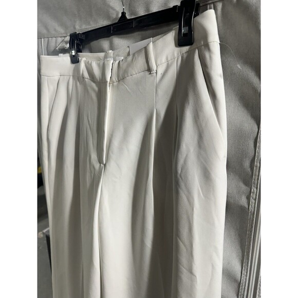 NWT White House Black Market Pleated Wide Leg Pants White Size 12 Regular - Picture 3 of 10